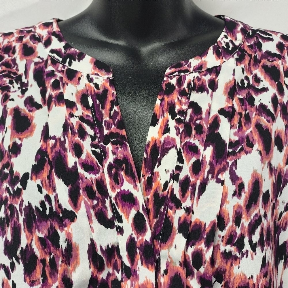 212 Collection 1X Multicolor Leopard Print Blouse 3/4 Sleeve Purple Pink V-neck - Picture 4 of 7